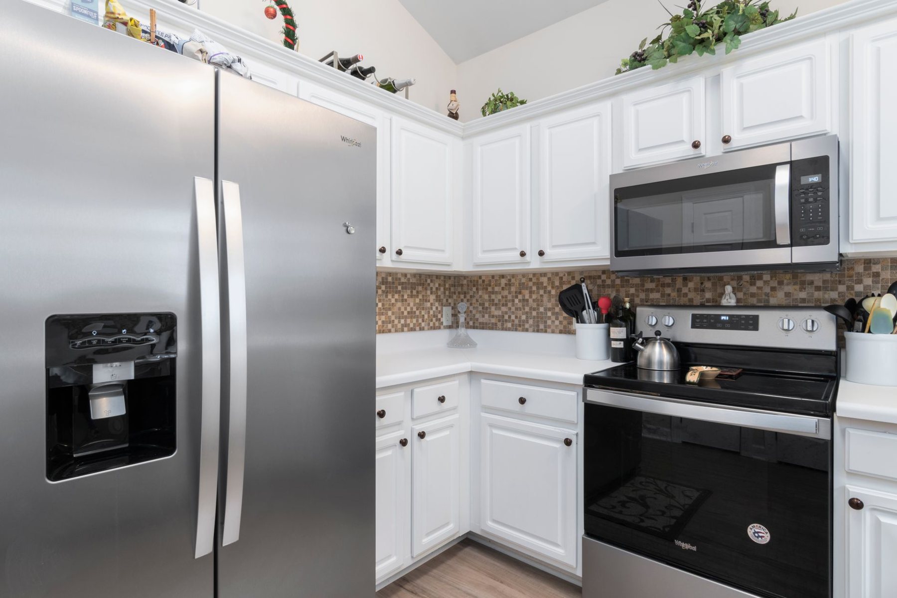 Stainless, spotless, working in Avondale, AZ